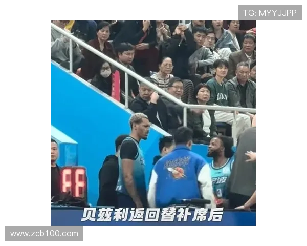宁波球迷扔烟盒罚款3万 贝兹利引争议 宁波球迷扔烟盒罚款3万 贝兹利引争议